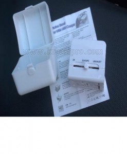 Travel Adaptor UAR03